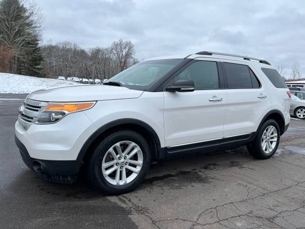 One Owner! 2015 Ford Explorer XLT! Clean! Finance Guaranteed!