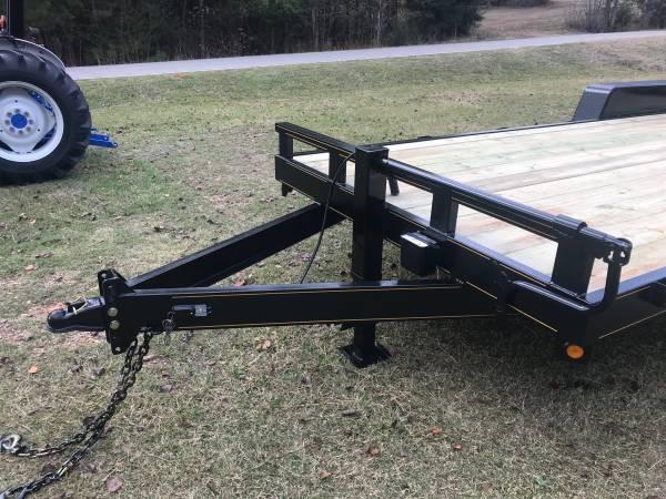 New! 22 foot equipment trailer (14K)