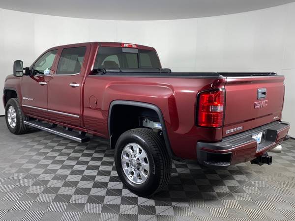 2015 GMC Sierra 2500HD Diesel 4×4 4WD Truck Denali Crew Cab