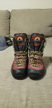 La Sportiva Vibram Mountaineering Boots – Super nice!