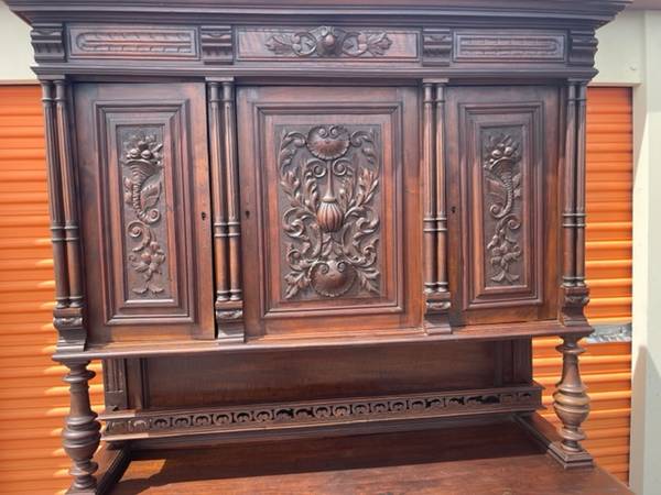 Solid OAK Hunt Cabinet/ Sideboard English 1800’s