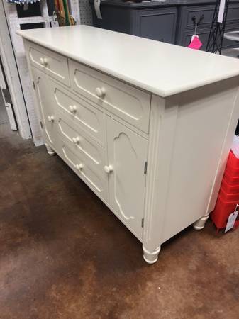 Cute Off White Dresser