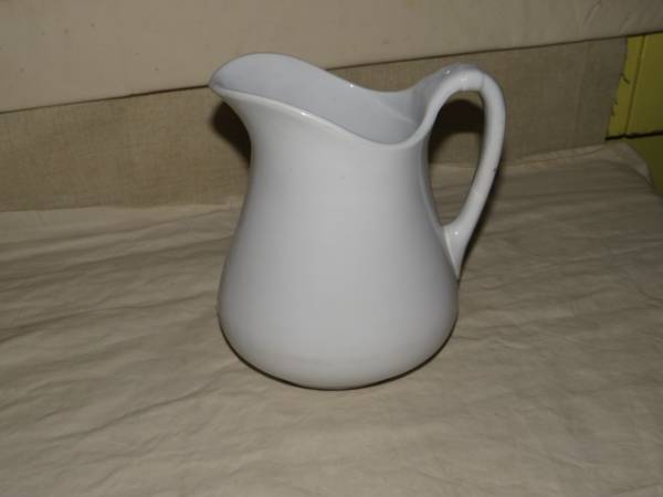 Antique Meakin Ironstone 8 1/2″ Pitcher