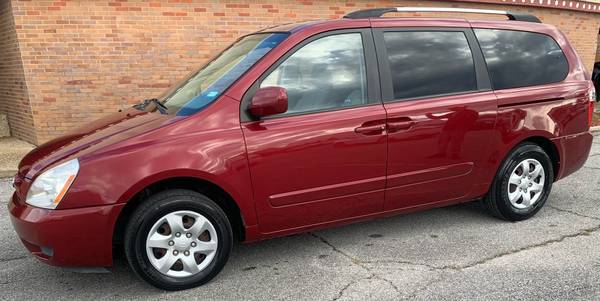 2010 Kia Sedona * L0W Miles* Like NEW!