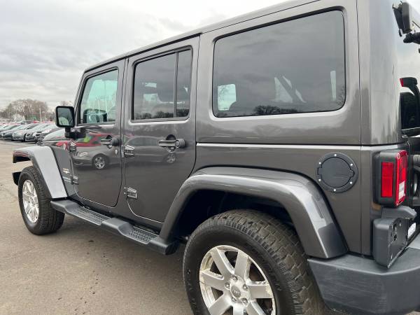 2014 Jeep Wrangler Unlimited Sahara! 4×4! Clean! Guaranteed Finance!