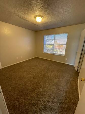 ??2 Bedroom 2.5 Baths Available Now!!???