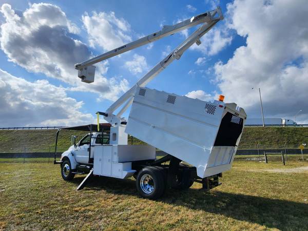 2010 FORD F-750 TEREX FORESTRY BUCKET TRUCK 60FT