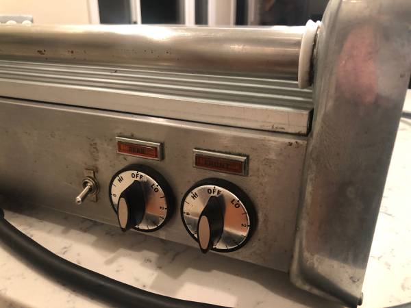 AMF Wyott Commercial Hot Dog Cooker Hotrod Rockatube Grill HR-40. Older unit bu