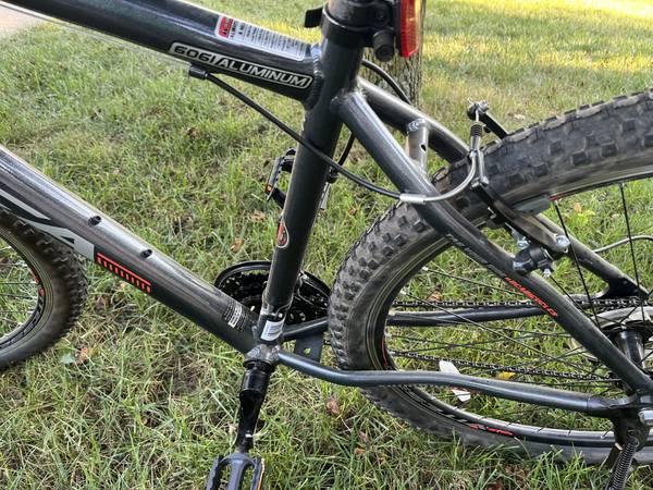 BCA Sc29 Men’s Bicycle Mountain Bike