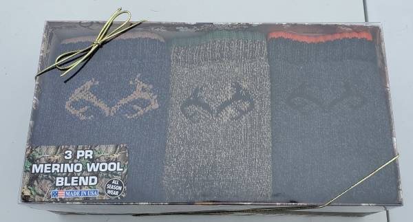 NEW Realtree Edge Socks 3 Pair Merino Wool Blend All Season Made USA