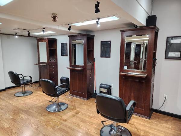 Looking for HairStylists – Open Booth Rentals – $95/Wk