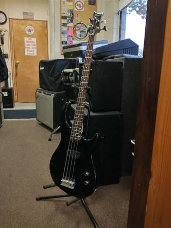 GREAT CONDITION DEAN EDGE 4-STRING BASS FOR SALE/TRADE