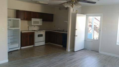 ********* 1 Bedroom Apt within walking distance of ocean**************