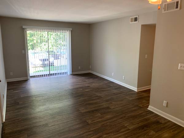 $200 PRICE DROP!! TWO BEDROOM APARTMENT- IMMEDIATE MOVE IN