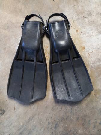 Military style diving fins