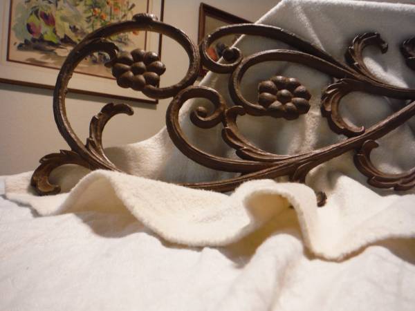 Cast Iron Wall Decor