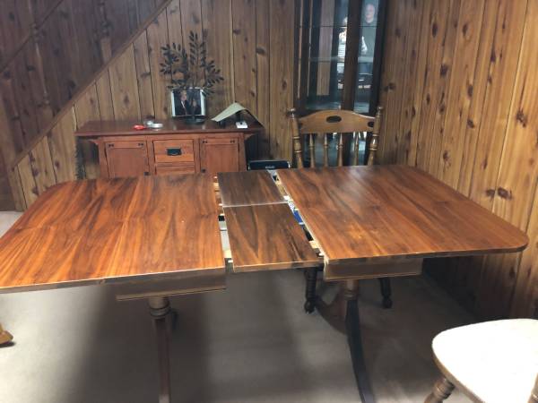 Drop leaf Duncan Phyfe Table