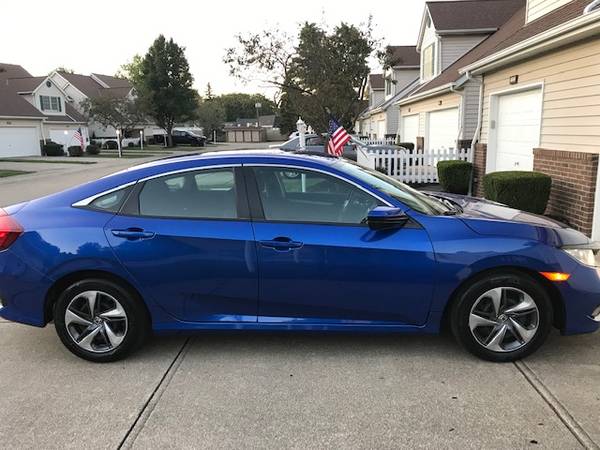 2019 CIVIC LX WITH HONDA SENSING super clean, priced low to sell.