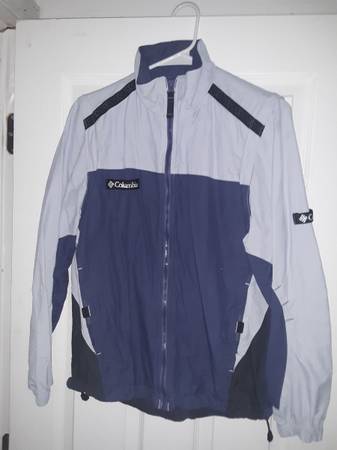 COLUMBIA WOMENS WINDBREAKER SIZE SMALL