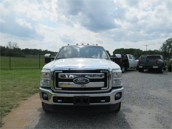 2011 FORD F350 SUPER DUTY LARIAT, White APPLY ONLINE-> BROOKBANKAUTO.C