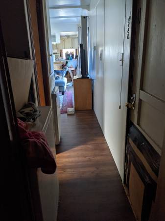 Single wide 1 BR 1 BA Mobile home Priced for quick sale