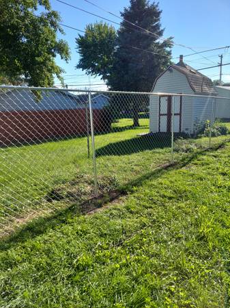 Custom agricultural/residential Fence Builder