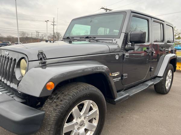 2014 Jeep Wrangler Unlimited Sahara! 4×4! Clean! Guaranteed Finance!