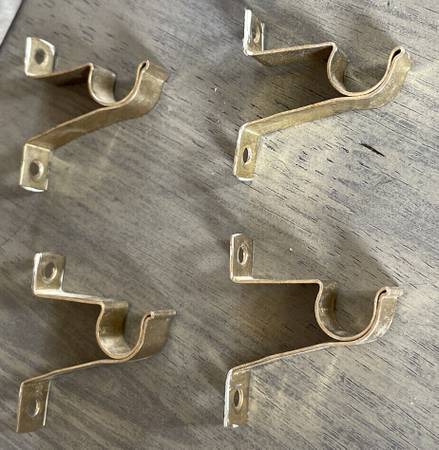 Lot of 4 Curtain Rod Cafe Brackets Wall Holders, 1 1/2″ Inch