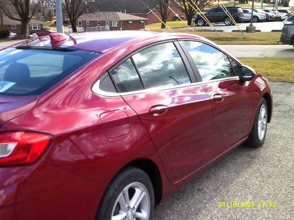 2018 CHEVY CRUZE LT–1 OWNER–18K MILES-40MPG-HTD SEATS-REMOTE