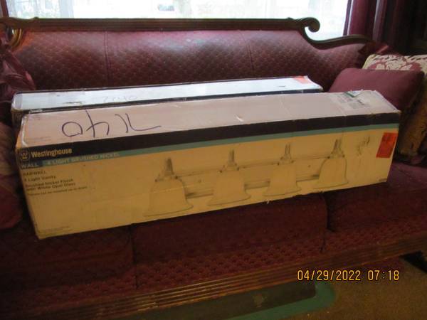 2 4 light vanity fixtures nib with glass shades