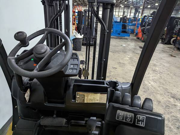 ??? 2006 YALE GDP050VX FORKLIFT ???