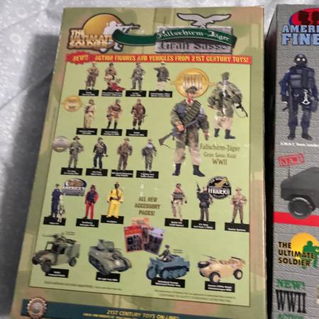 to ultimate soldier figures. The villains armed terrorist. Fallschrim Jager, Gra