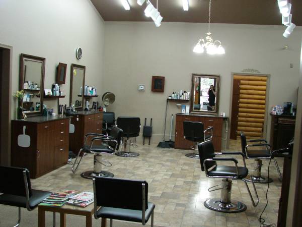 5 Station Hair Salon And Beauty Supply