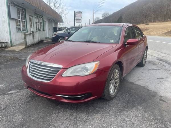 2011 CHRYSLER 200–132,000 MILES