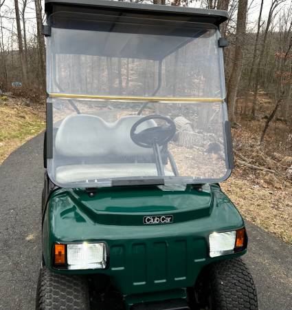 2017 CLUB CAR CARRYALL 100 Fuel injected Aluminum Frame