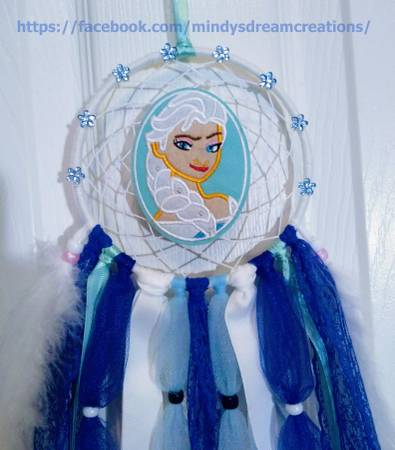 *Blue & White “Elsa” style dreamcatcher w blue snowflakes!*