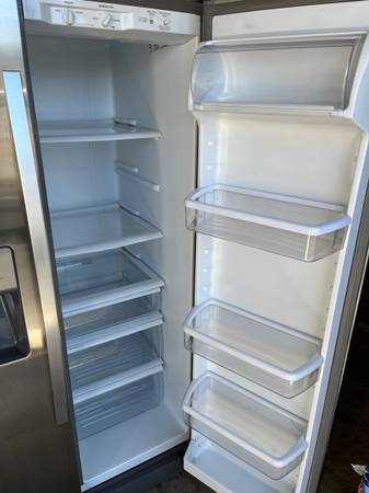 Whirlpool side by side refrigerator