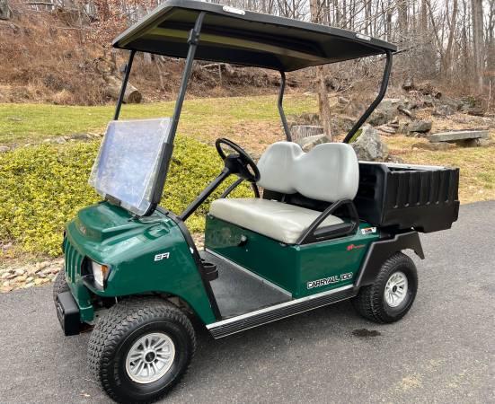 2017 CLUB CAR CARRYALL 100 Fuel injected Aluminum Frame