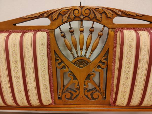 Victorian Settee