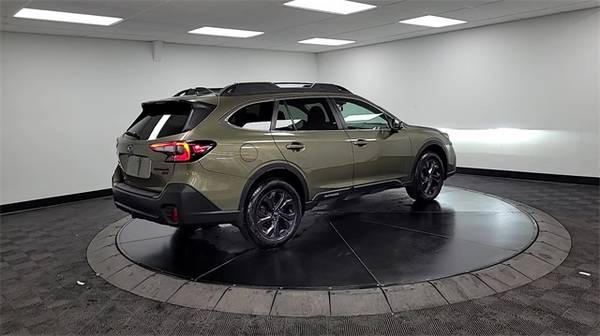 2021 Subaru Outback Onyx Edition XT suv Green