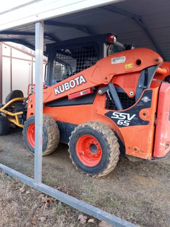 Skid steer loader