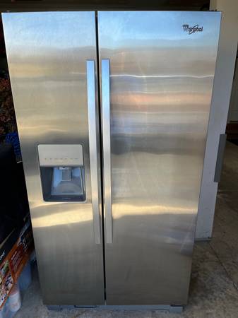 Whirlpool side by side refrigerator